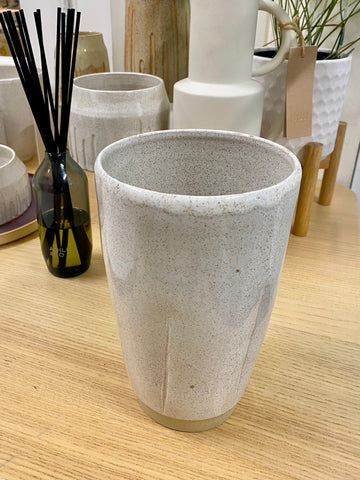 Lined Vase, Cream Speckle - Contour Clayhouse